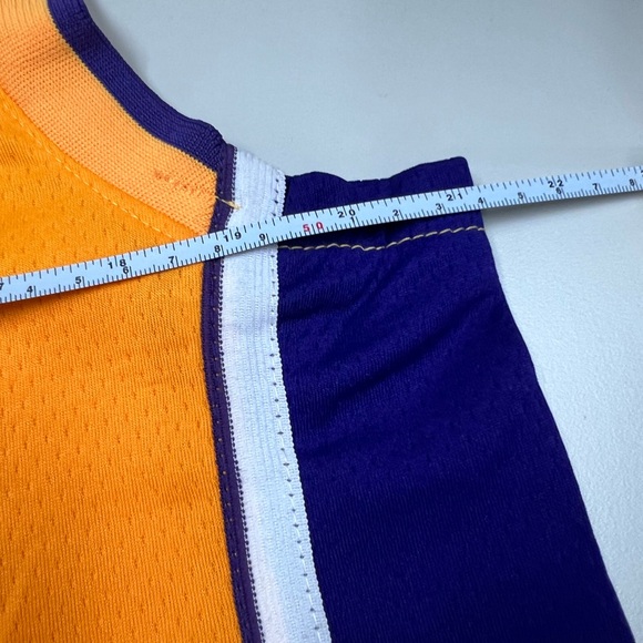 Lakers Jersey - Picture 11 of 11